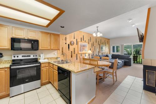 Greens at Copper 318