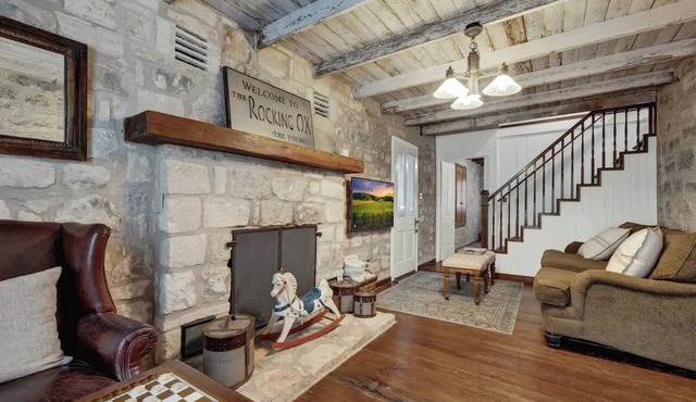 Historic & Remodeled Sunday Haus-5 Mins to Dtown!