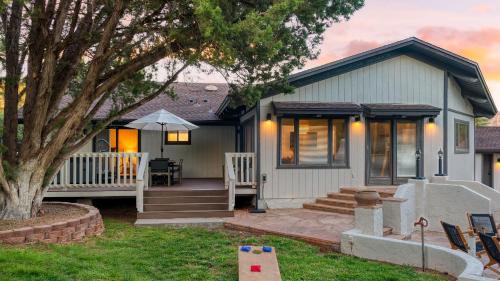 Hot Tub Sauna Red Rock Views Near Sedona Trails Sedona Serenity Retreat by AvantStay