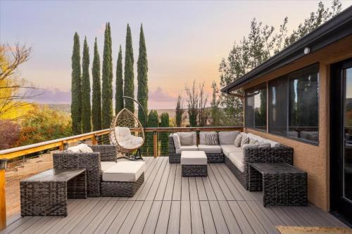 Huge Sedona Compound Gym Two Spas Casitas Pond