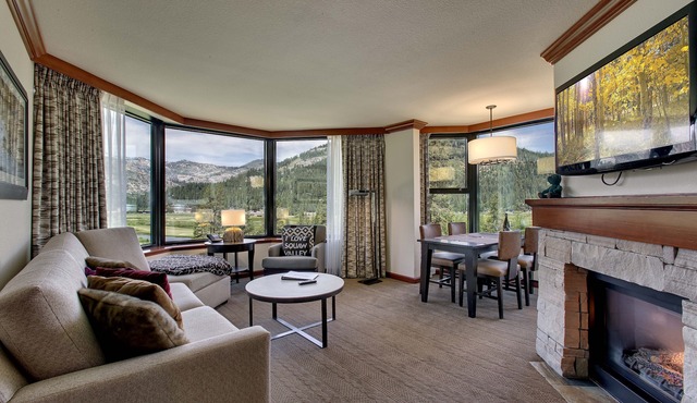 Hyatt’s EVERLINE™️Resort & Spa,2bdrm PANORAMIC VIEWS!Pool,hot tubs SKI-IN-Out😎