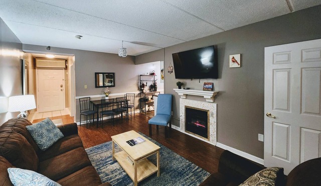 Indoor Pool/Hot Tub, Downtown Gatlinburg Condo, Sleeps 8, Fireplace, Dinner Show Tickets Included!