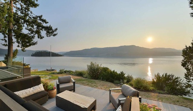 Island Luxury Oceanside Estate by EMR Vacation Rentals