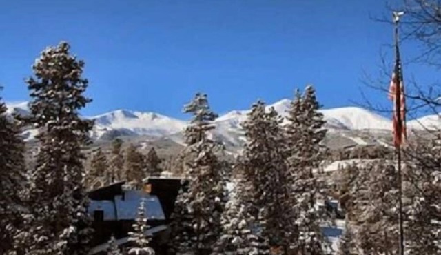 JUST OFF MAIN STREET - WALK TO GONDOLA!