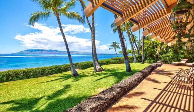 K B M Resorts BAY-35 - Presidential 5bd, 5ba beach-front estate, air conditioning, steps to ocean