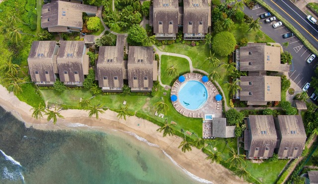 Kahana Village 40 2 Bedroom Condo by RedAwning