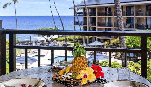 KONA MAKAI#2-303: BEAUTIFUL TOP FLOOR OCEAN VIEW IN OCEANFRONT COMPLEX W/AC!