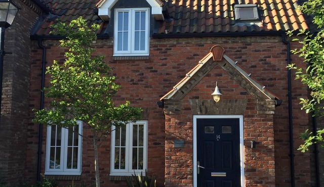 Lavender Cottage, WiFi, holiday complex, Leisure facilities, direct beach access