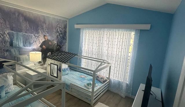 Lovely 4-bedroom house with AC and WiFi in Clermont