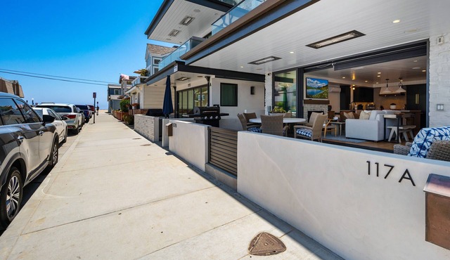 Lower Unit Steps to the Sand