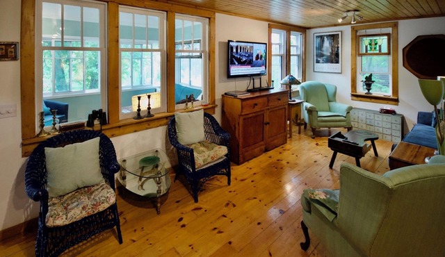 Mary's Cottage: Private And Cozy!