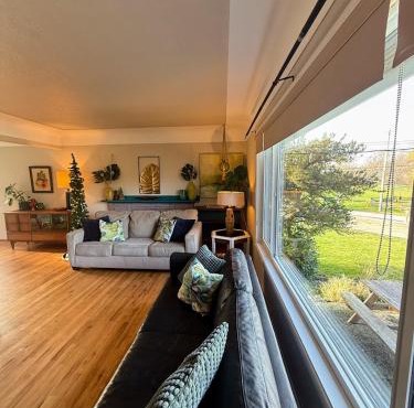 Mid-Century Modern Apartment at Horner Park