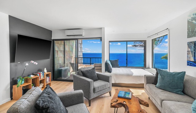 Modern Ocean Views + AC