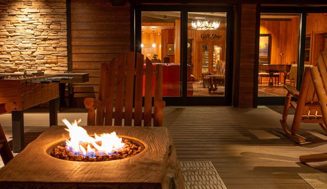 Mount Lemmon Lodge