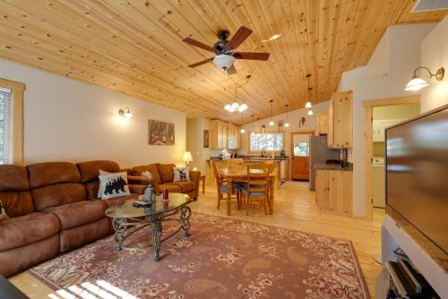 Near Hikes Arnold Cabin with EV Charger and Fire Pit