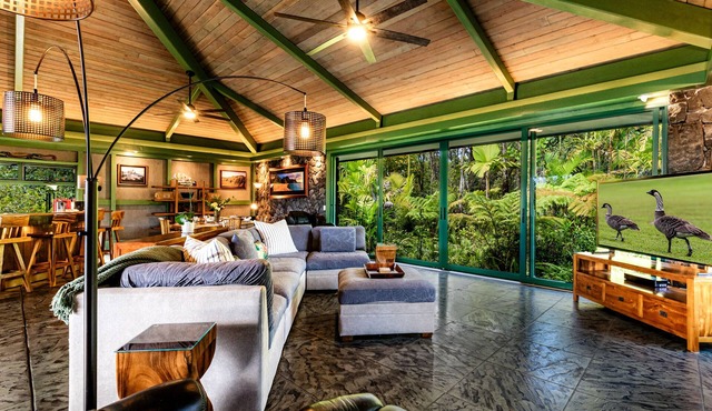 NEW! Lava Rock Retreat - Impeccable Comfort in Hilo!
