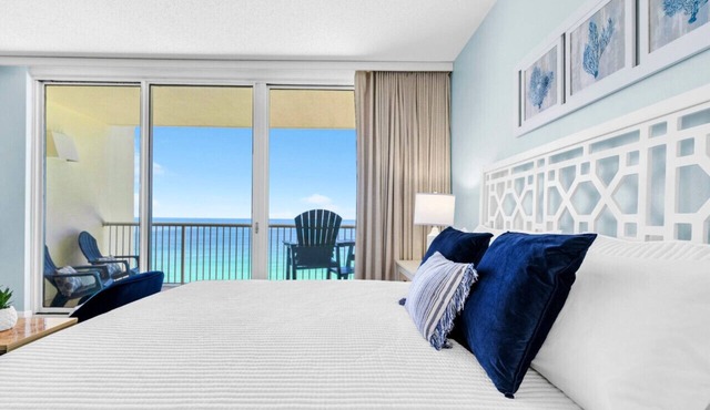 New Majestic BeachFront -Indoor pool, Starbucks