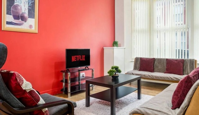 *NEW* Spacious 6-bed Townhouse close to City Centre and Anfield Football Stadium