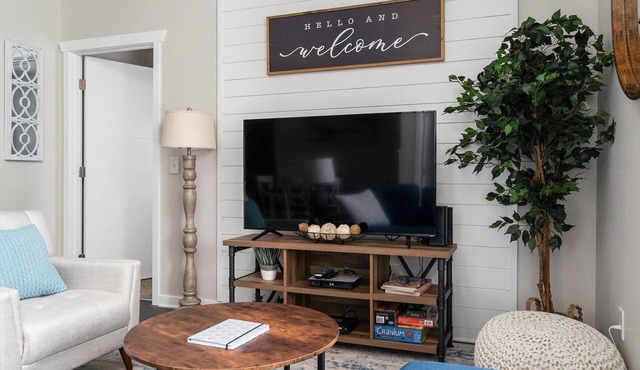 💎Newly Remodeled - along TART Trail mins from ❤️dwtn & Beach