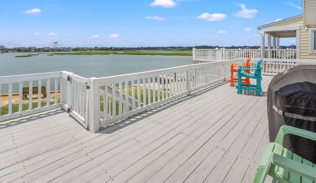 North Myrtle Beach Vacation home on a cove in the Cherry Grove Inlet; short stroll to the beach