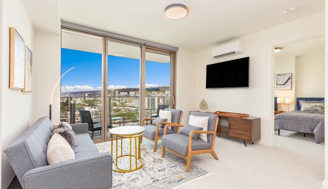 Ocean-City Luxurious Vacation at the Sky Ala Moana with Amazing Amenities