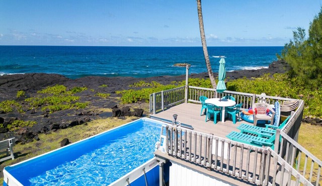 Ocean front~Pool, AC, Spacious! Wow the views 🐋 🐢 ☀️