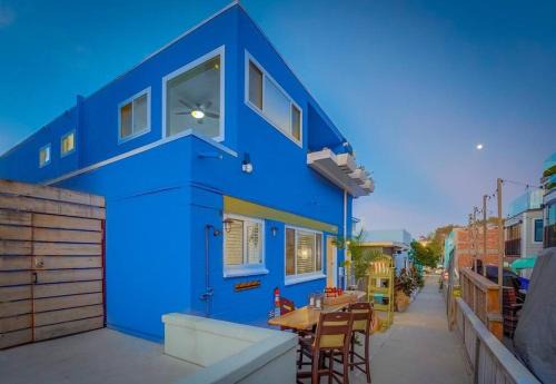 Ocean View Blue Mission Beach Paradise