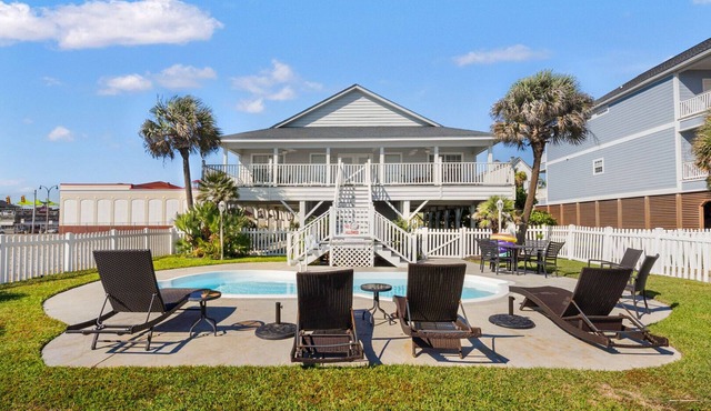 Oceanfront home w/private pool & steps away from the beach