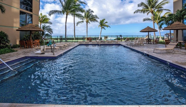 Oceanfront Kaanapali Studio Vistas