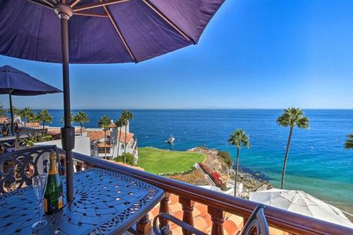 Oceanfront Penthouse suite wpanoramic views