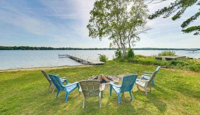 Otsego Lake Escape (Lakefront w/dock, skiing, snowmobiling)