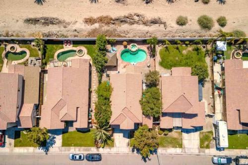 Perfect for large groups