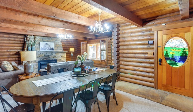 Pet-friendly Bayfield Cabin w/Game Room & Hot Tub