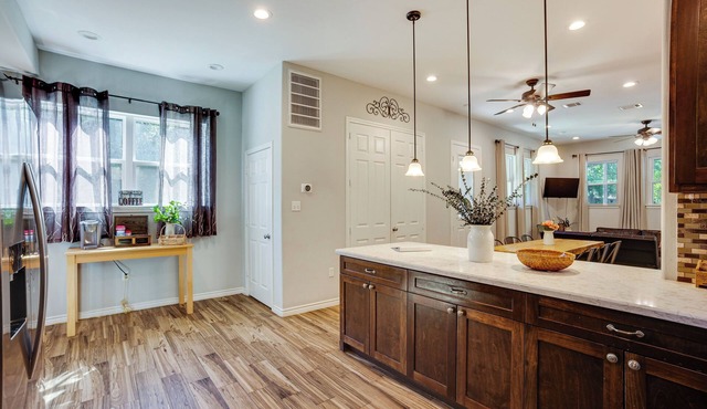 Pet-friendly Tomball Home: Walk to Main Street!