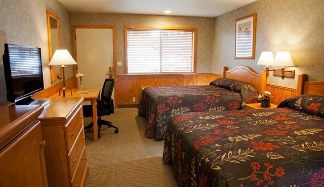 Poulsbo Inn & Suites