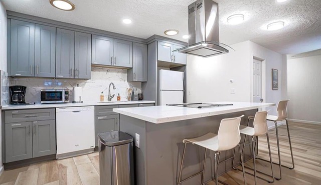 Poulsbo Scandinavian Retreat 2 blocks to DT