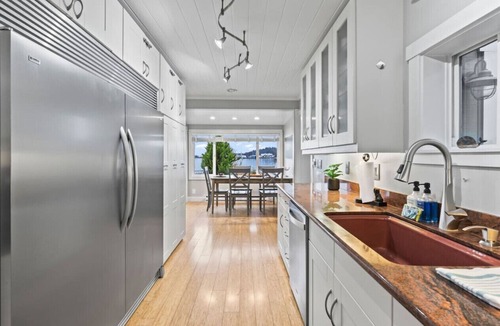 Poulsbo House | Poulsbo Waterfront Oasis