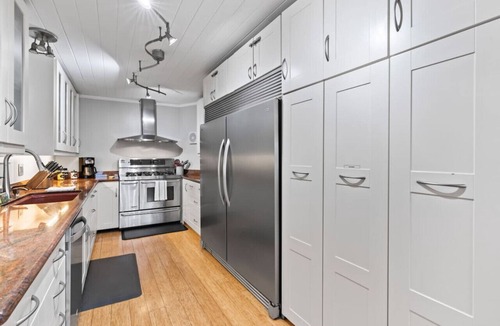 Poulsbo House | Poulsbo Waterfront Oasis