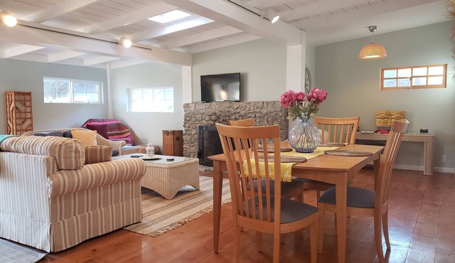 Private Retreat house nestled between the mountains and ocean in Western Malibu!