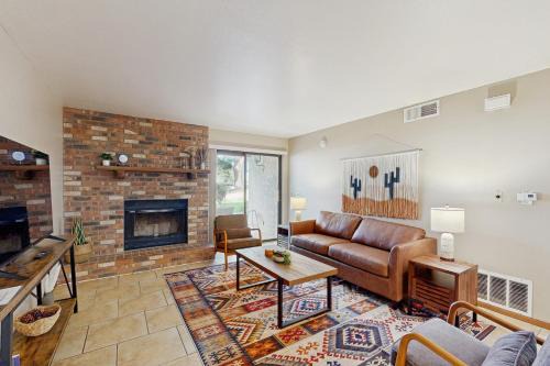 Red Horizon Hideaway