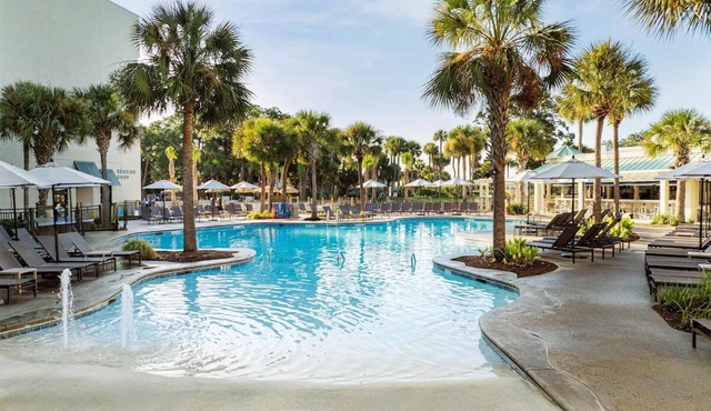 Relaxing Retreat! Garden View Unit w/Balcony! Pools & Spa, Kids Club, Sports Ct