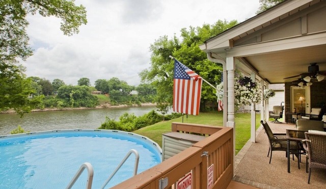 Riverfront, Kayaks, Boat Dock, Games, Pool, Hot Tub, 10 Min To Dwntwn Nashville!