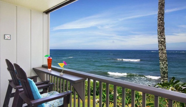 Romantic & Breathtaking Oceanfront Kauai Condo