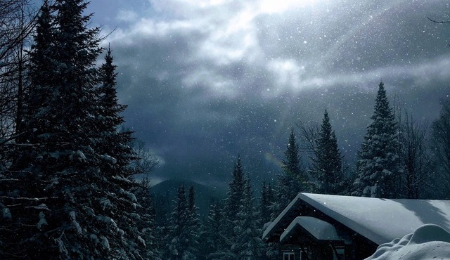 Romantic Cottage for Two in the Heart of the White Mountains