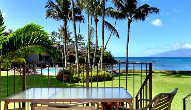 Romantic! Oceanfront Air Conditioned Condo #114