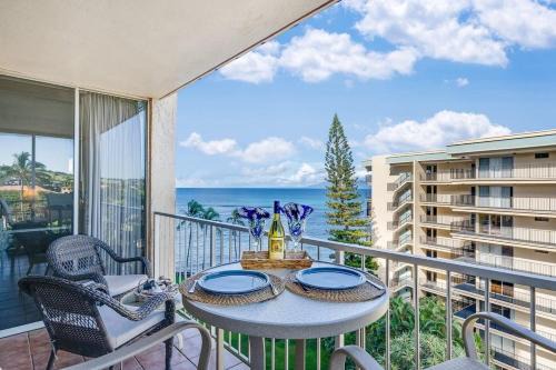 Royal Kahana 701 · RK 701 Spacious OceanFront 2BD w Pool AC