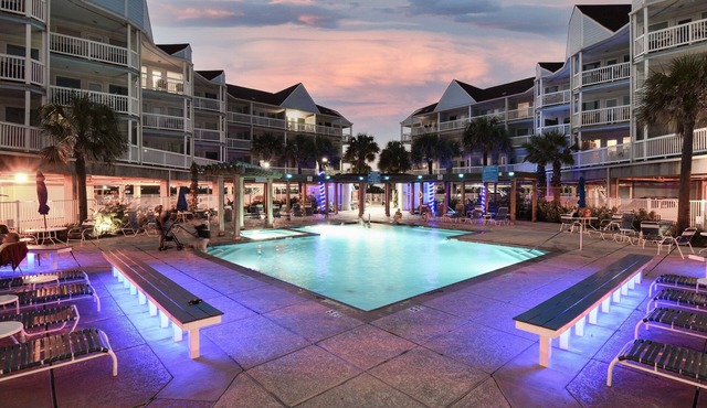 Seascape 1322 2 Bedroom Condo by RedAwning