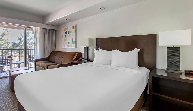 Sedona's Best-Kept Secret! Outdoor Pool, Free Parking, Full Kitchen!