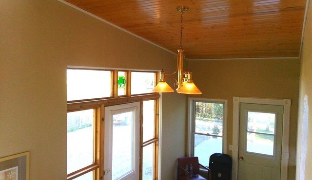 Shamrock Beach Cottage near Ontario's sandy west coast!