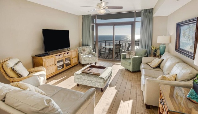 Shoreline Solace 2BR Condo Washer and Dryer